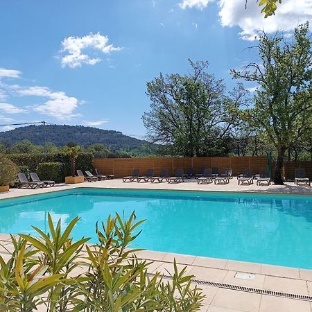 Domaine Les Chenes Blancs Hotel Saint-Saturnin-les-Apt Exterior photo
